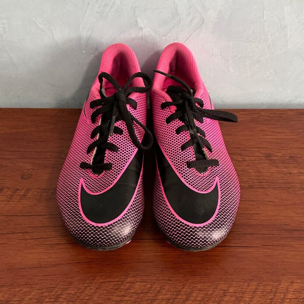 Nike Kids Bravata II Hot Pink‎ Black Athletic Soccer Football Cleats Youth Sz 3Y